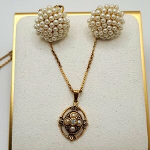Vintage Avon Gold and Faux Pearl Necklace and Earrings Set